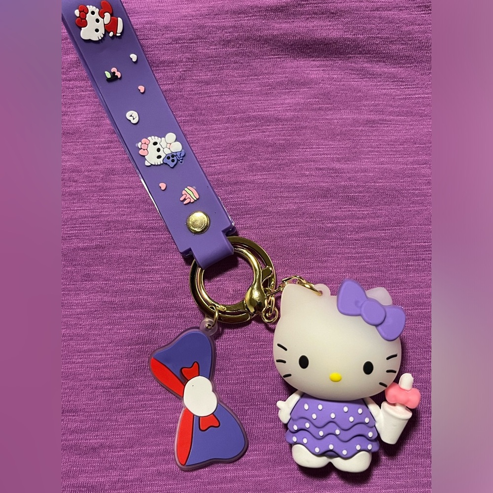 Hello kitty keychain